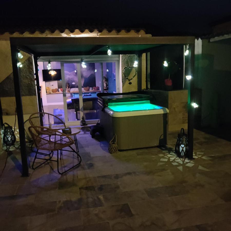 Bulle D'Evasion Bed & Breakfast Trebes Exterior photo